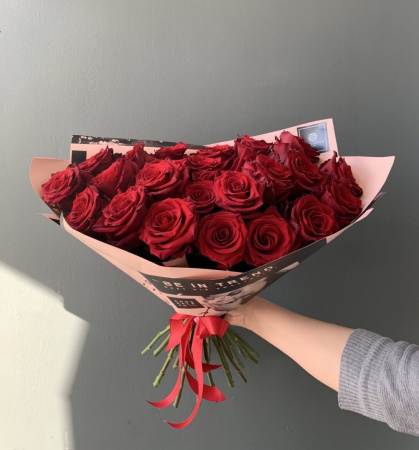 Букет “25 красных роз”